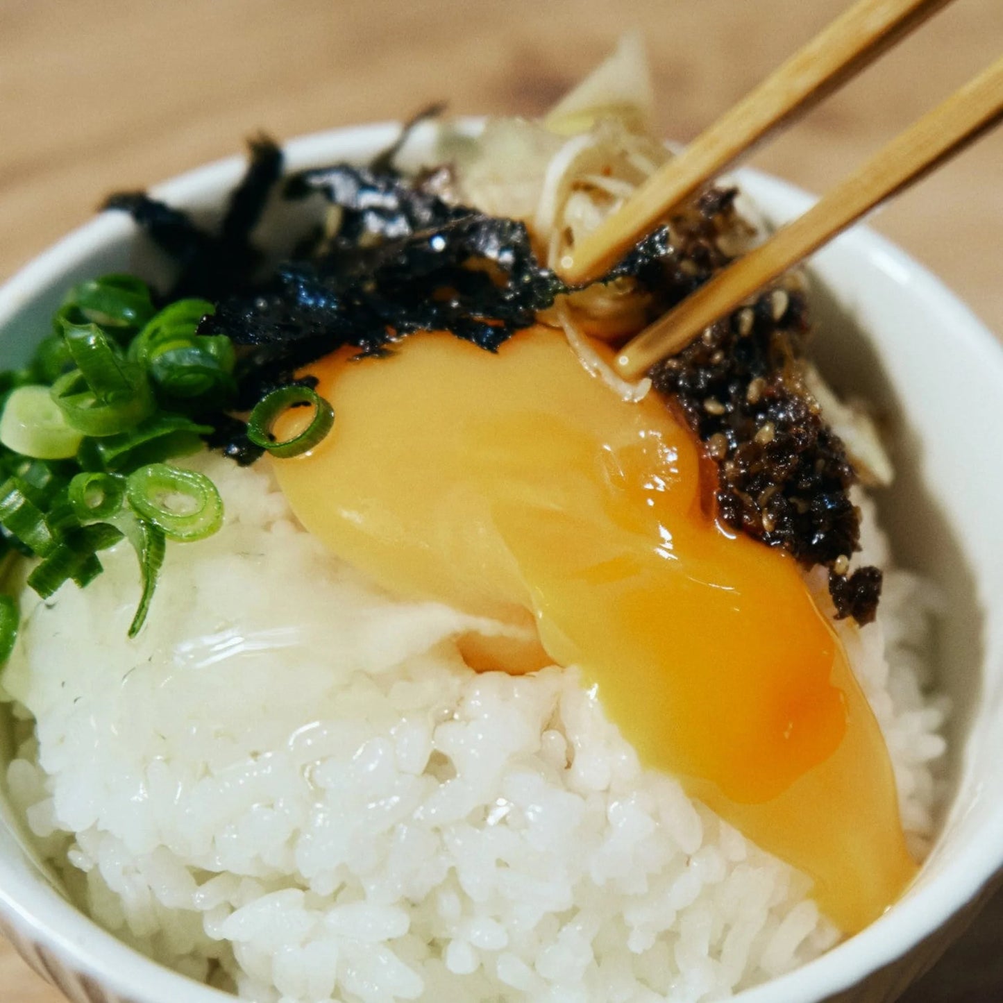 EATABLE CHILI OIL "BLACK GARLIC" - おかずになるラー油 85g