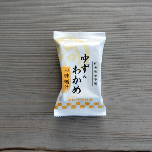 INSTANT MISO SOUP(YUZU&WAKAME) - ｲﾝｽﾀﾝﾄみそ汁 ゆず&わかめ 8g